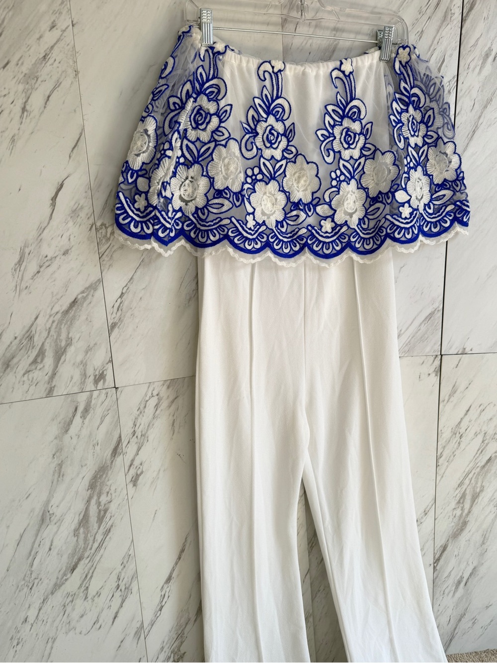 White Off-Shoulder Blue Floral Embroidery Ruffle Jumpsuit SZ M - Picture 4 of 7